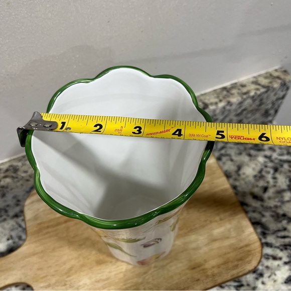 1998 Vintage Tiffany & Co Vase “Tiffany Petals” - No Chips - Gorgeous & Retired - Picture 8 of 11